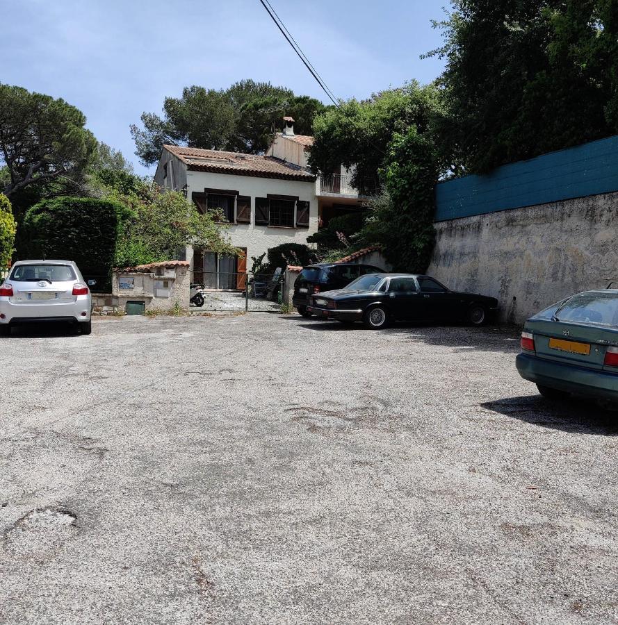 Appartement indépendant dans La Croix du Sud Le Pradet Extérieur photo